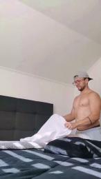 body_cris webcam model stream image