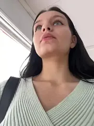 Cum_girlss webcam model stream image