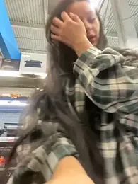 Cum_girlss webcam model stream image