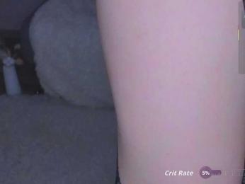 EmmaWise2211 webcam model stream image