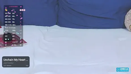 -Lorik- webcam stripchat model stream image