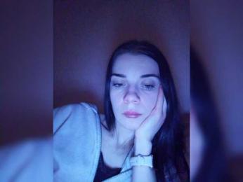 LoVe-LuNa webcam bongacams model stream image