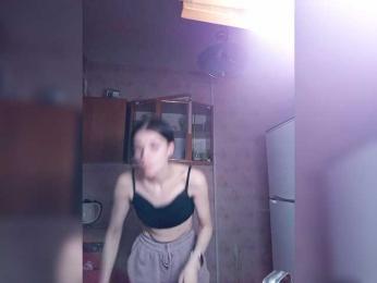 LoVe-LuNa webcam model stream image