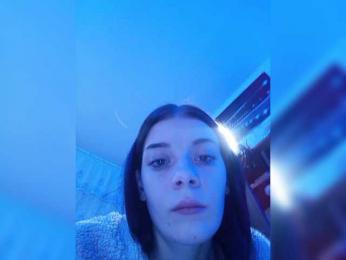 LoVe-LuNa webcam model stream image