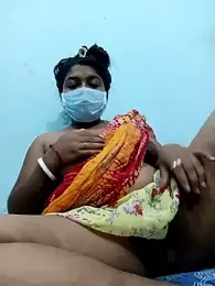 Naughty-Chaaya webcam model stream image