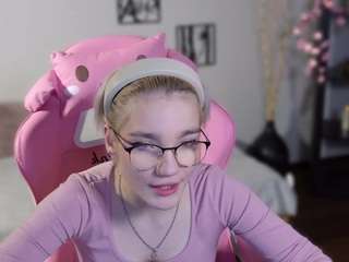 meganlora3 webcam model stream image