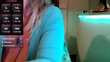 JennaDeluxe webcam stripchat model stream image