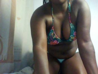 Loviepaula webcam model stream image