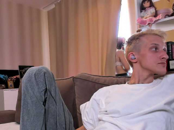 inside_tori webcam bongacams model stream image