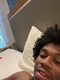 pussyeater_- webcam model stream image