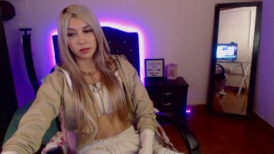 Lia_baby webcam model stream image