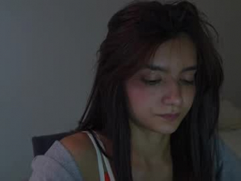 ellelure_ webcam model stream image