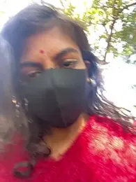 Indian-Squirt webcam model stream image