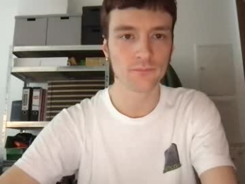 mindly webcam model stream image
