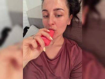 88Cherry88 webcam model stream image