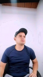 Luchiitoo webcam model stream image