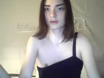 luna_samosienko webcam model stream image