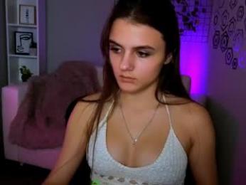 zaina_kiss webcam model stream image