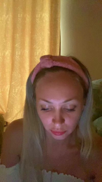 EmillyaW webcam model stream image