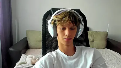 Ostin_meow webcam model stream image