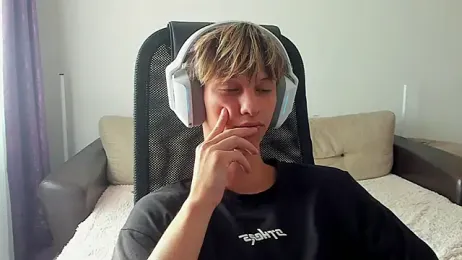 Ostin_meow webcam model stream image