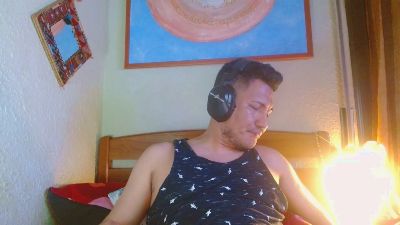 Honey_Eyes7 webcam model stream image