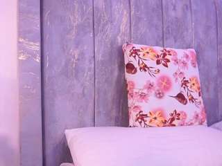 lara-giraldo webcam model stream image
