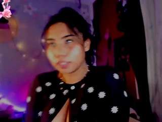 nicolle-cavill webcam camsoda model stream image