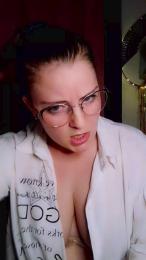 Peque_Kathe webcam model stream image