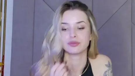 Touch_me webcam stripchat model stream image