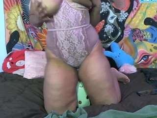 karminy webcam model stream image