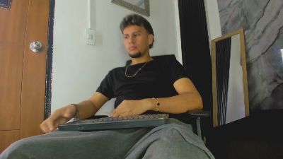 AlanSmith_ webcam model stream image