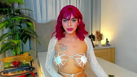 MochaliciousTransOnTop webcam model stream image