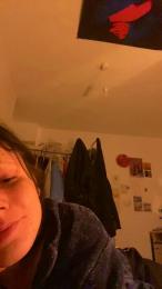 Lovyana webcam model stream image