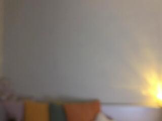 Alejandhra webcam model stream image