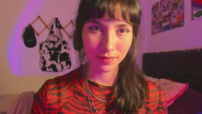 HolySweetMuse webcam model stream image