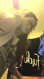 Loveauroraa webcam model stream image