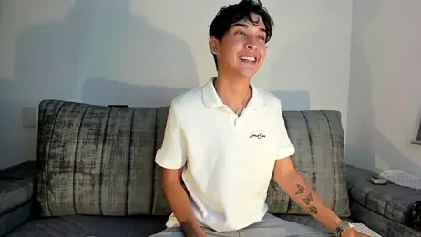 Adriien19 webcam stripchat model stream image