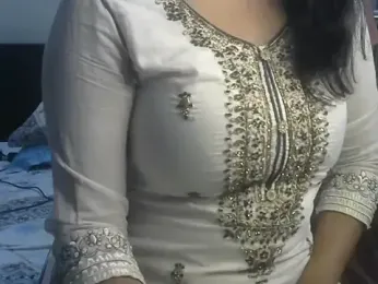 SiaraSiyA webcam model stream image