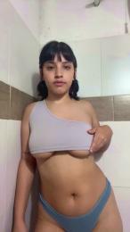 Solangeflor09 webcam cam4 model stream image