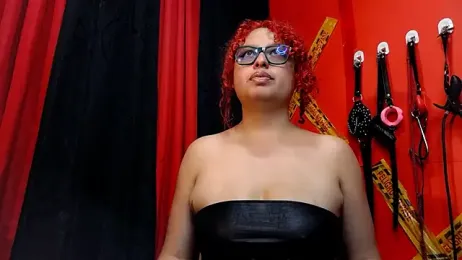 slave_Rubi webcam model stream image