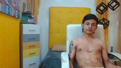 Jordan_red webcam model stream image