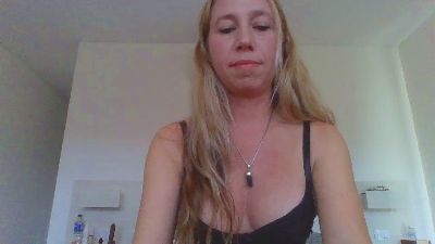 Serenalinda webcam model stream image