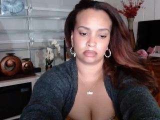 sashaishere webcam model stream image