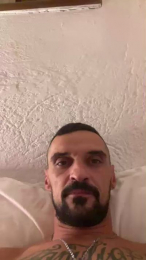 Roa87 webcam model stream image