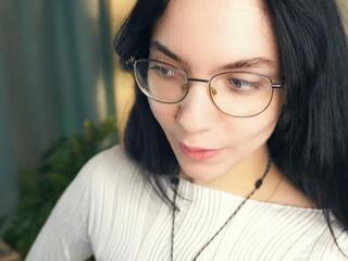 Karoline Mcclanahan webcam model stream image