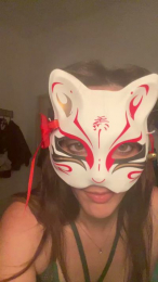 M4ryel webcam model stream image