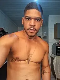 RealCriaRJ webcam model stream image