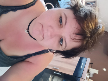 Badvio85 webcam model stream image