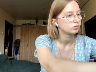 kattie-big-boo webcam model stream image